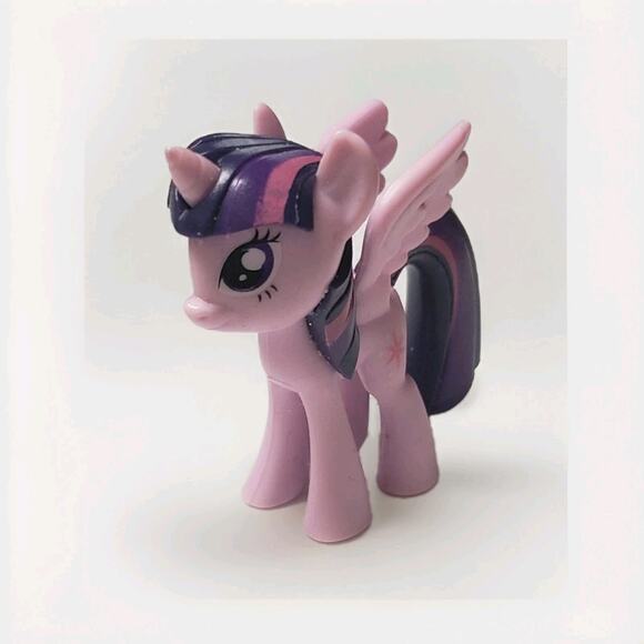 My Little Pony Twilight Sparkle Mini Figure Purple Wings Unicorn Alicorn Hasbro - Picture 2 of 3